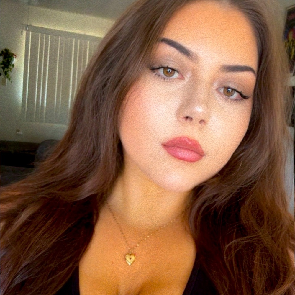Meet your Posher, Vanessa